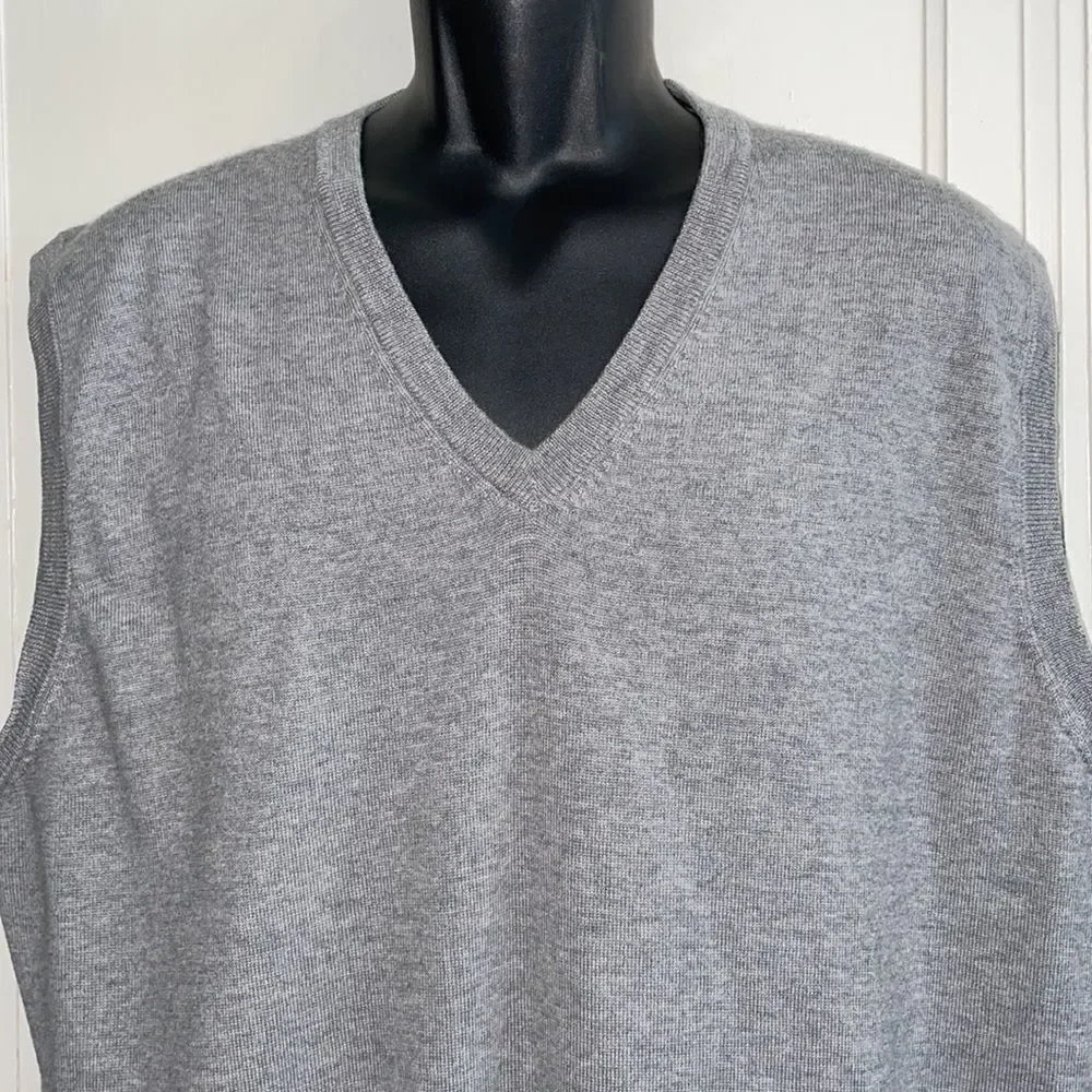 Brooks Brothers gray merino wool knit‎ V neck sweater vest